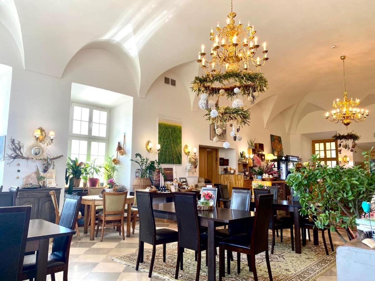 Pokoje Goscinne Domu Pielgrzyma W Supraslu Luaran gambar