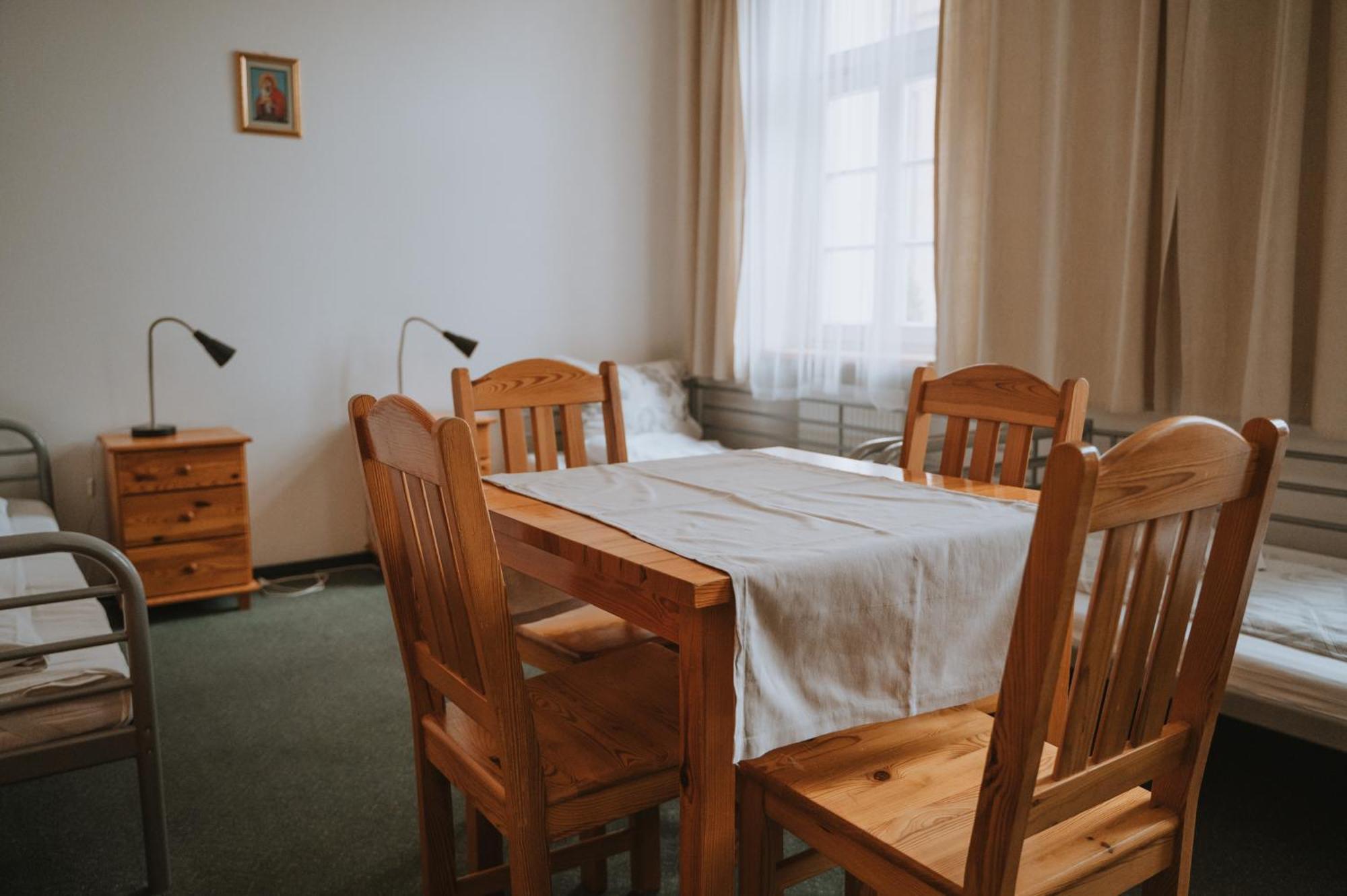 Pokoje Goscinne Domu Pielgrzyma W Supraslu Luaran gambar